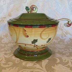 Demdaco 2005 Green and Cream Ceramic Soup Tureen with Lid and Ladle.